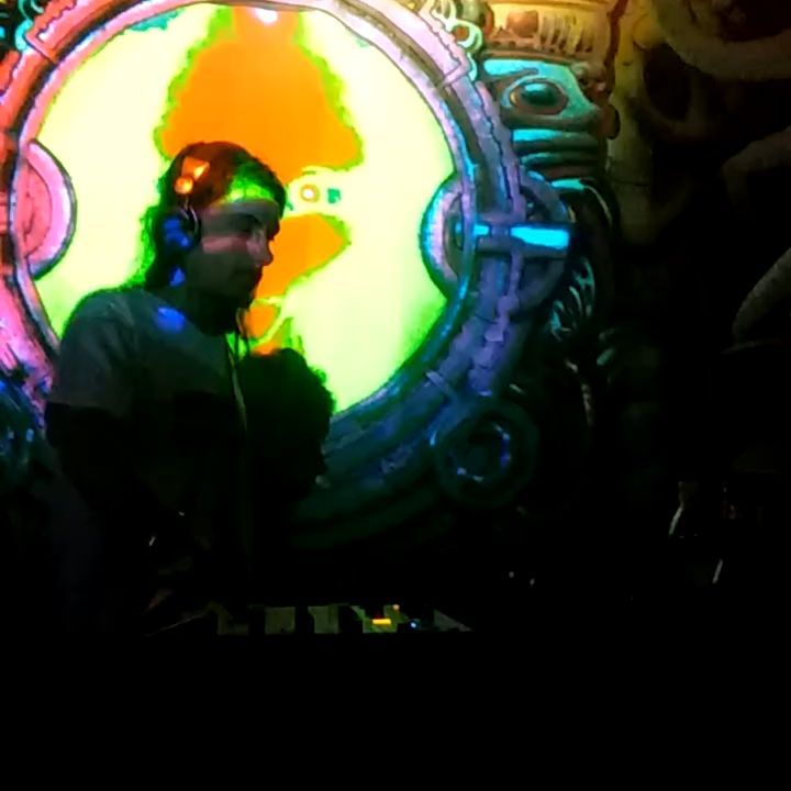 #13/04/2019 #frantic Noise Set: @franticnoise Deco: @roquelogozzo Visu…