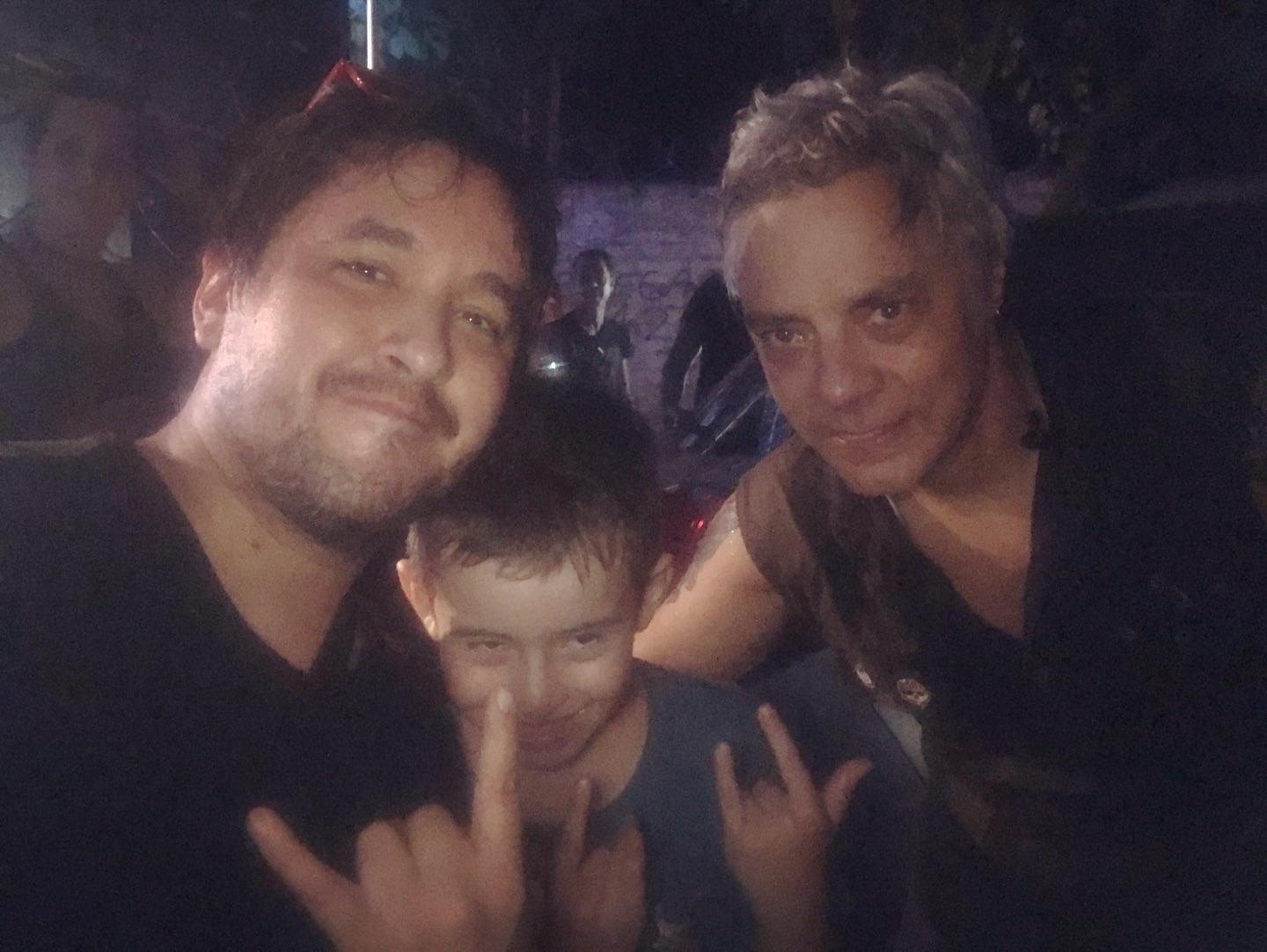 Excelente show en San Martín Tuve el placer de hacer visuales junto a …