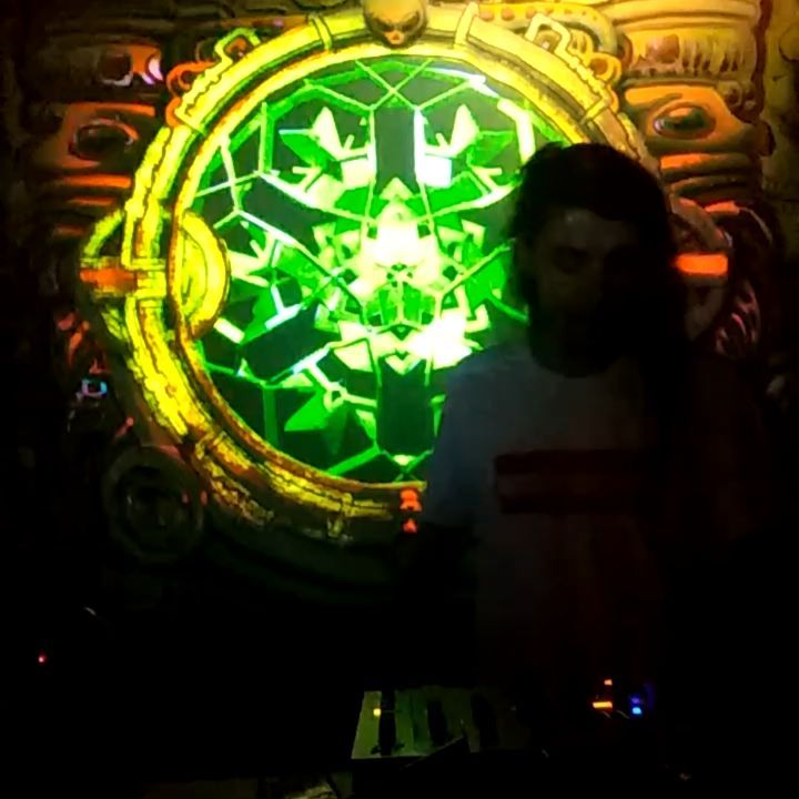 #13/04/2019 #frantic Noise Set: @franticnoise Deco: @roquelogozzo Visu…