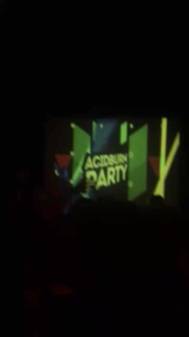 Visuales en @acidburnparty @requiem.club